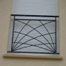Média réf. 696 (1/1): Appuis de fenêtre en fer forgé, style moderne, modèle soleil croisé