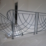 Média réf. 225 (7/12): Rampe d'escalier en fer forgé, style Art décoratif, modèle treillis