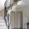 Média réf. 243 (1/5): Rampe d'escalier en fer forgé, style Art décoratif, modèle coquille