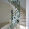 Média réf. 66 (2/21): Rampe d'escalier en fer forgé, style Classique et baroque, modèle Louis XVI et variantes