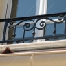 Média réf. 641 (1/1): Appuis de fenêtre en fer forgé, style traditionnel, modèle barreaux volutes 5