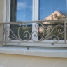 Média réf. 666 (1/5): Appuis de fenêtre en fer forgé, style traditionnel, modèle volutes 1
